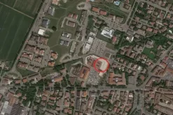 #24043 Negozio a reddito di abbigliamento e articoli per la casa