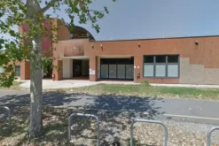 #24043 Negozio a reddito di abbigliamento e articoli per la casa
