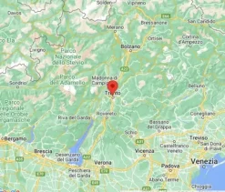 #22086 Negozio con ufficio, cantina e posti auto