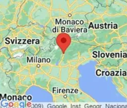 #22086 Negozio con ufficio, cantina e posti auto
