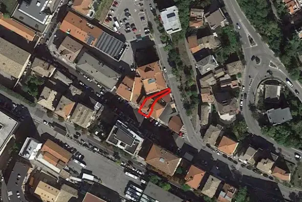 #14694 Negozio da ristrutturare con pertinenza e cantina