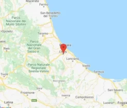 #14694 Negozio da ristrutturare con pertinenza e cantina