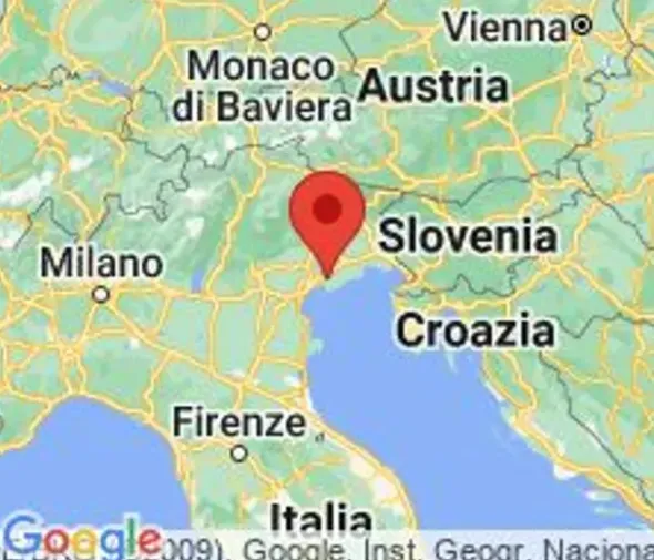 #23904 Negozio in contesto residenziale