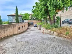 #2515026 Negozio in palazzo storico e posto auto