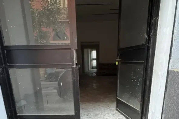 #24674 Negozio in zona residenziale