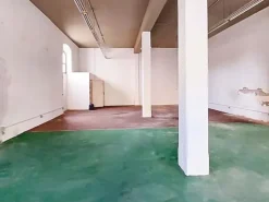 #21597 Negozio open-space in zona centrale