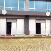 #23463 Negozio piano terra (sub 511) e posti auto