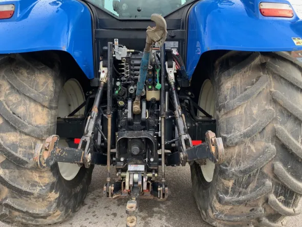 NEW HOLLAND T6080