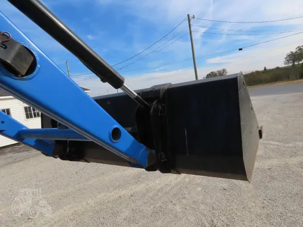 NEW HOLLAND TL90 4x4