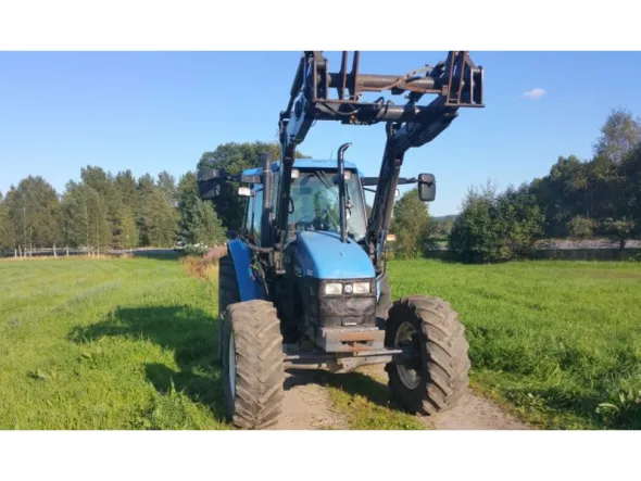 New Holland TS 110