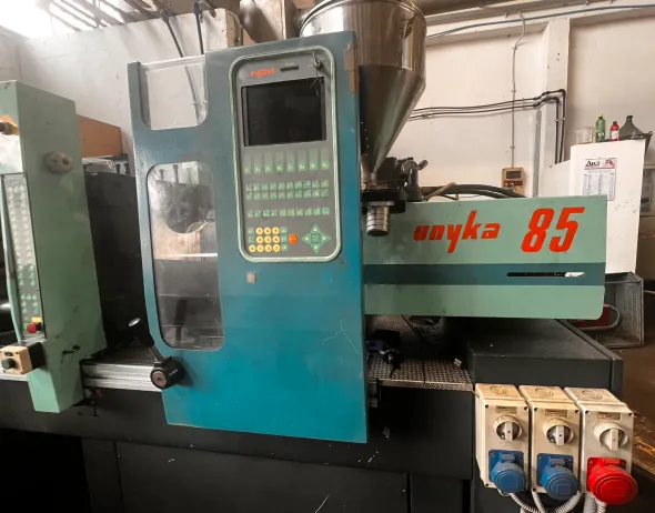 NUOVA PLASTIC METAL 85 TON