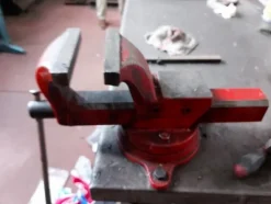 1#6270 Officina meccanica per autoveicoli