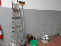 1#6270 Officina meccanica per autoveicoli