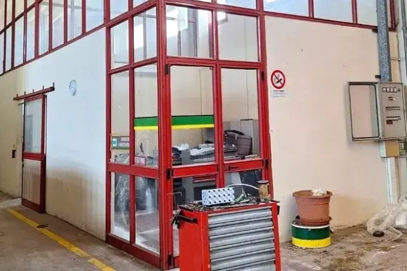 #2639047 Officina meccanica (sub 18) in zona artigianale