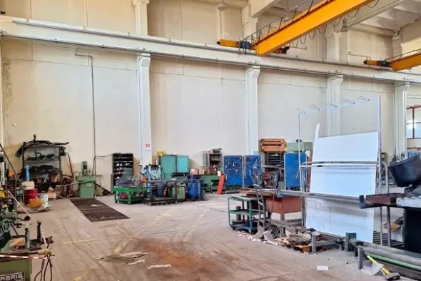 #2639047 Officina meccanica (sub 18) in zona artigianale