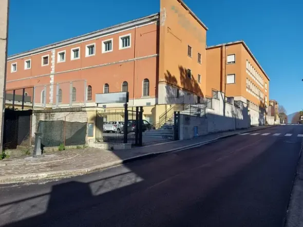 #19858 Opificio con appartamenti