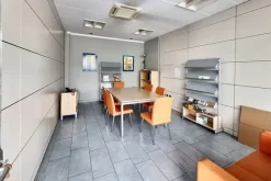 #21995 Opificio con impianto fotovoltaico e terreni edificabili