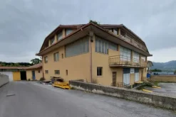 #19019 Opificio industriale con corte esterna