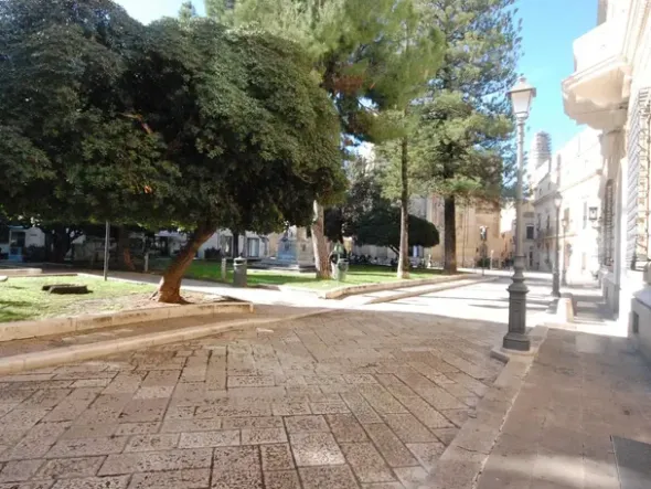 #25678 Opportunità di investimento in locale commerciale
