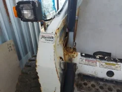 8#6955 Pala compatta Bobcat