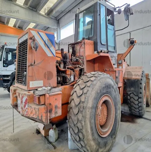 2#8848 Pala gommata Fiat Hitachi