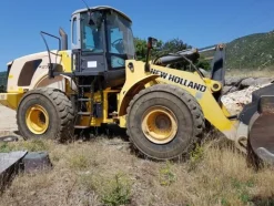 45#4479 Pala gommata New Holland