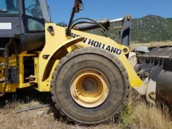 45#4479 Pala gommata New Holland