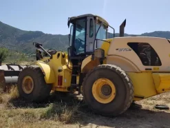 45#4479 Pala gommata New Holland