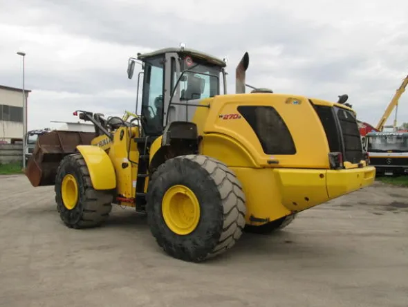 23#4419 Pala gommata New Holland W270B