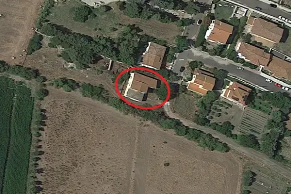 #22472 Palazzina con uffici e locale deposito