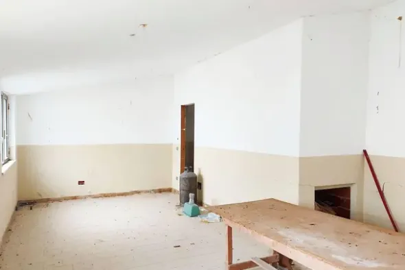 #22472 Palazzina con uffici e locale deposito