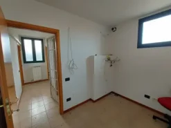 #15165 Palazzina direzionale