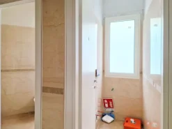 #20744 Palazzina uffici in complesso artigianale