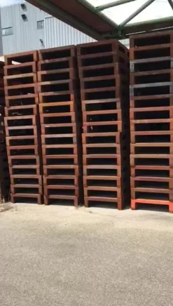 4#3154 Pallet in metallo