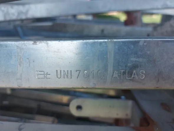 1#7889 Parapetti Atlas e Metal House