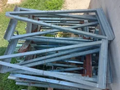 1#7889 Parapetti Atlas e Metal House