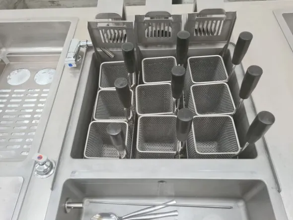 5#8357 Pasta Station