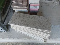 15#8015 Pavimenti e rivestimenti