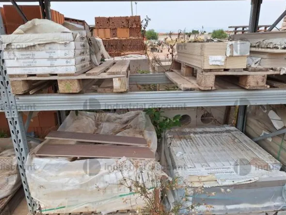 8#8706 Pavimenti e rivestimenti in pietra