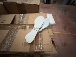 3#9883 Pellame ed accessori per produzione calzaturiera