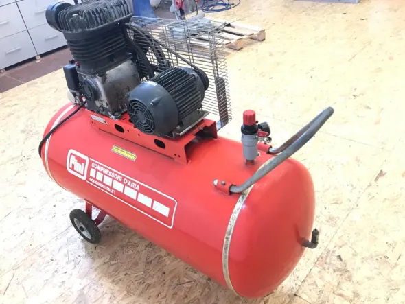 PG956-1291Compressore a pistoni marca Fini