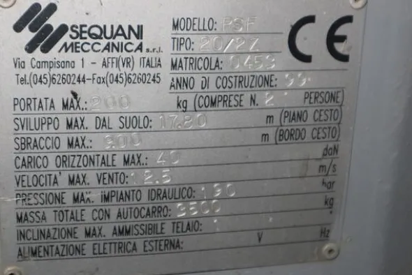 2#3814 Piattaforma autocarrata Sequani mod PSF 20/2 Z