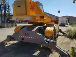 82#4479 Piattaforma elevatrice