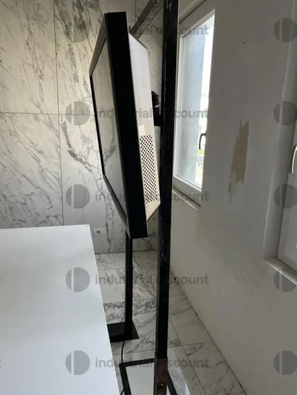 1#8925 Piccole attrezzature da officina e arredi di design e uffici