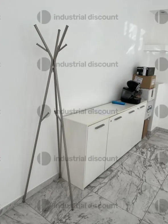 1#8925 Piccole attrezzature da officina e arredi di design e uffici