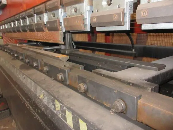 18#4517 Piegatrice cnc lamiere Schiavi