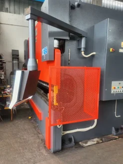 Piegatrice lamiera Gade Mod PS-C 4200