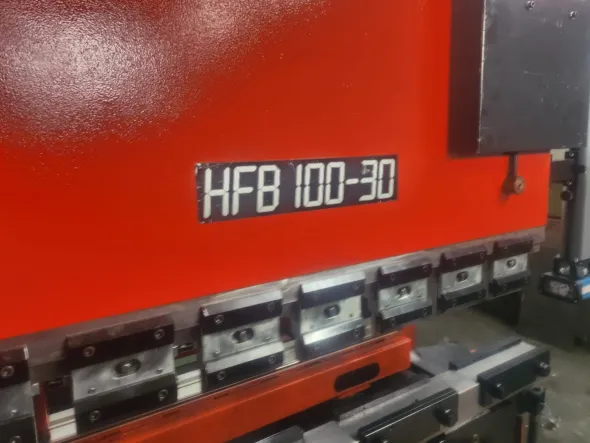 Piegatrice lamiera Schiavi Mod HFB 100/30