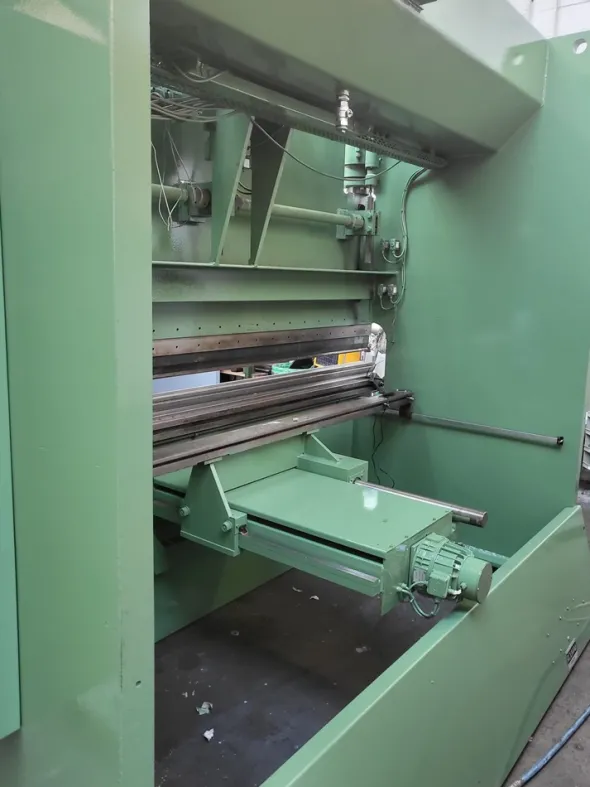 PIEGATRICE LVD3000 X 110