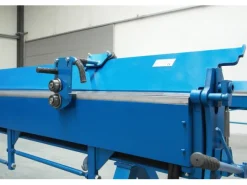 Piegatrice manuale per lamiera ZGR 4140/0,8